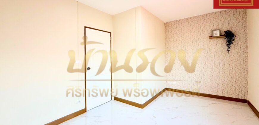 ทาวน์เฮ้าส์ 2 ชั้น #หลังมุมในเงียบ หมู่บ้านพฤกษา 47/2 ศรีนครินทร์-เทพารักษ์ ใกล้สถานีรถไฟฟ้า รีโนเวทใหม่ทั้งหลังพร้อมเข้าอยู่