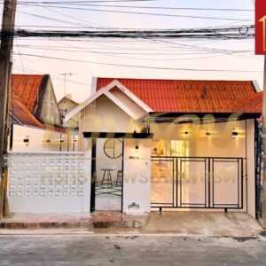 🏠บ้านแฝด 1 ชั้น #ถนนเมน หมู่บ้านเด่นชัย บางเมือง-ศรีนครินทร์ ใกล้ BTS รถไฟฟ้าทิพวัล ทางด่วนกาญจนาฯ บ้านรีโนเวทใหม่ทั้งหลัง