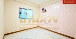 บ้านแฝด 1 ชั้น #ถนนเมน หมู่บ้านเด่นชัย บางเมือง-ศรีนครินทร์ ใกล้ BTS รถไฟฟ้าทิพวัล ทางด่วนกาญจนาฯ บ้านรีโนเวทใหม่ทั้งหลัง