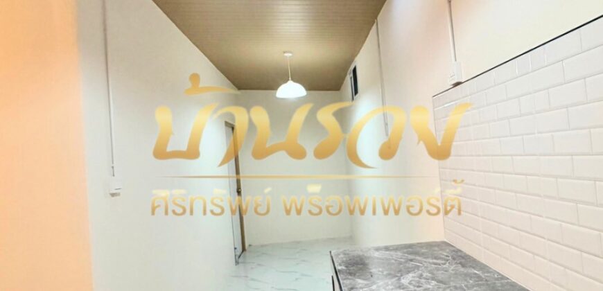 บ้านแฝด 1 ชั้น #ถนนเมน หมู่บ้านเด่นชัย บางเมือง-ศรีนครินทร์ ใกล้ BTS รถไฟฟ้าทิพวัล ทางด่วนกาญจนาฯ บ้านรีโนเวทใหม่ทั้งหลัง