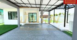 บ้านเดี่ยว 2 ชั้น หมู่บ้านอารียา โคโม่ บางนา Areeya Como Bangna – Wongwaen ใกล้เมกา บางนา ,ทางด่วนบูรพาวิถี และ สนามบินสุวรรณภูมิ