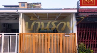 ทาวน์เฮ้าส์ 1 ชั้น #ต้นโครงการ หมู่บ้านเพชรงาม ซอยเทศบาลบางปู 60 (ซอยวัดอโศการาม) บ้านรีโนเวทเปลี่ยนวัสดุใหม่ ใกล้รถไฟฟ้า BTS สถานีเคหะ