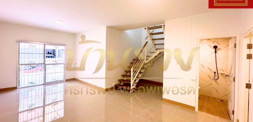ทาวน์เฮ้าส์ 2 ชั้น หมู่บ้านพฤกษา 59/1 ซ.วิทยุการบิน ใกล้สถานีรถไฟฟ้าสายสีเขียว บ้านรีโนเวทใหม่พร้อมเข้าอยู่